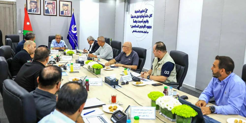 اجتماع تسريع انجاز مشاريع العقبة